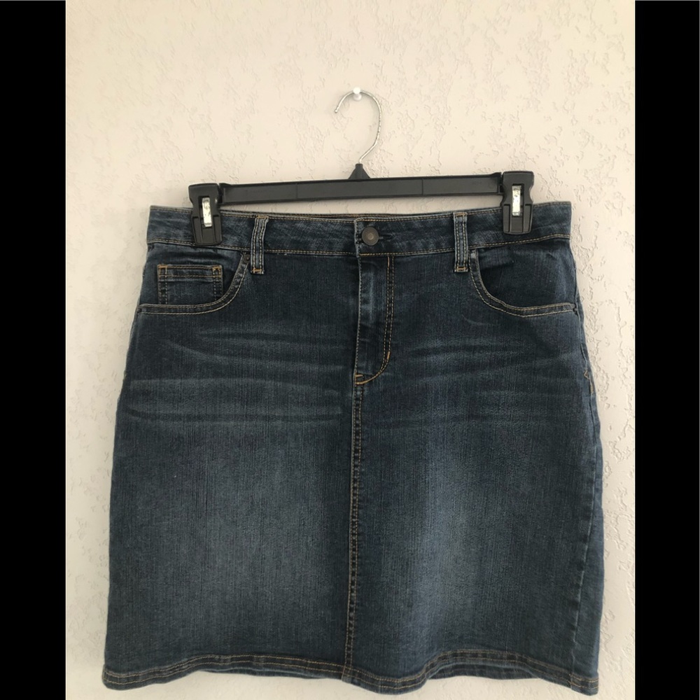 Denim skirt